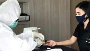 rapid test bagi karyawan aston kartika grogol